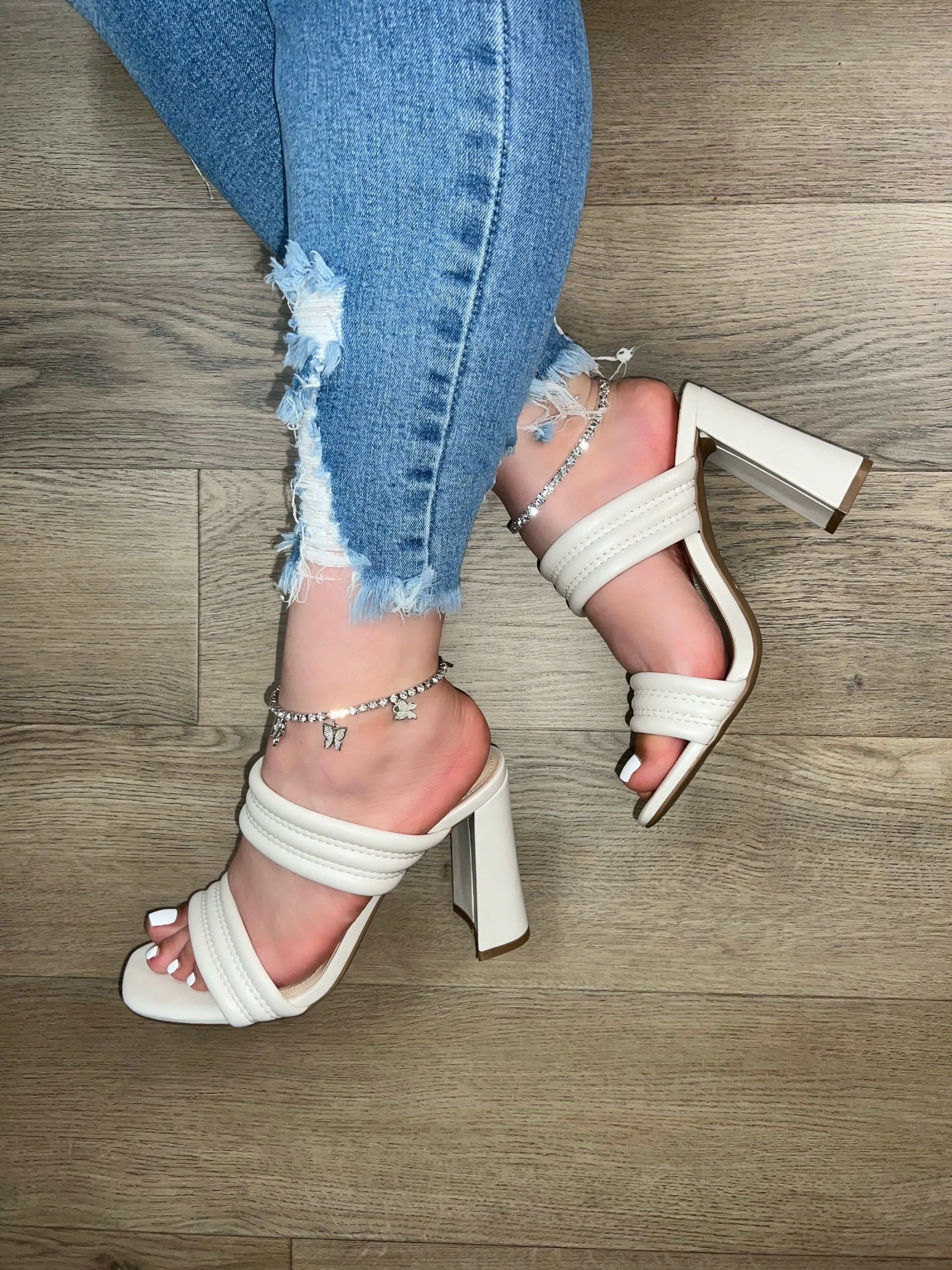 image_5fe3f050-2dc8-449b-9cec-9c0e6de2418d Miranda Heel - Ivory - Image 1